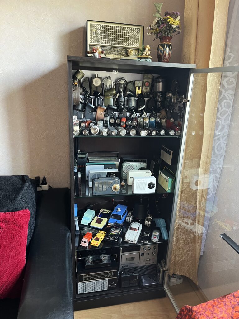 Шкаф с фонариками